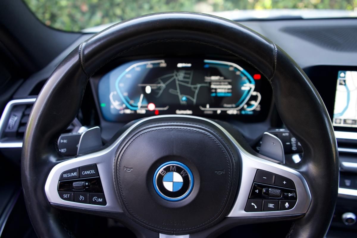 bmw-serie-3-2022-hibrido-a-gasolina-1998cc