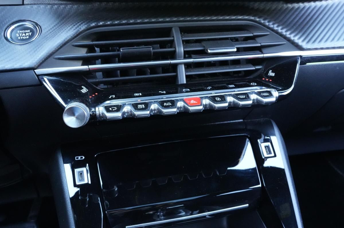 peugeot-2008-2022-gasolina-1199cc