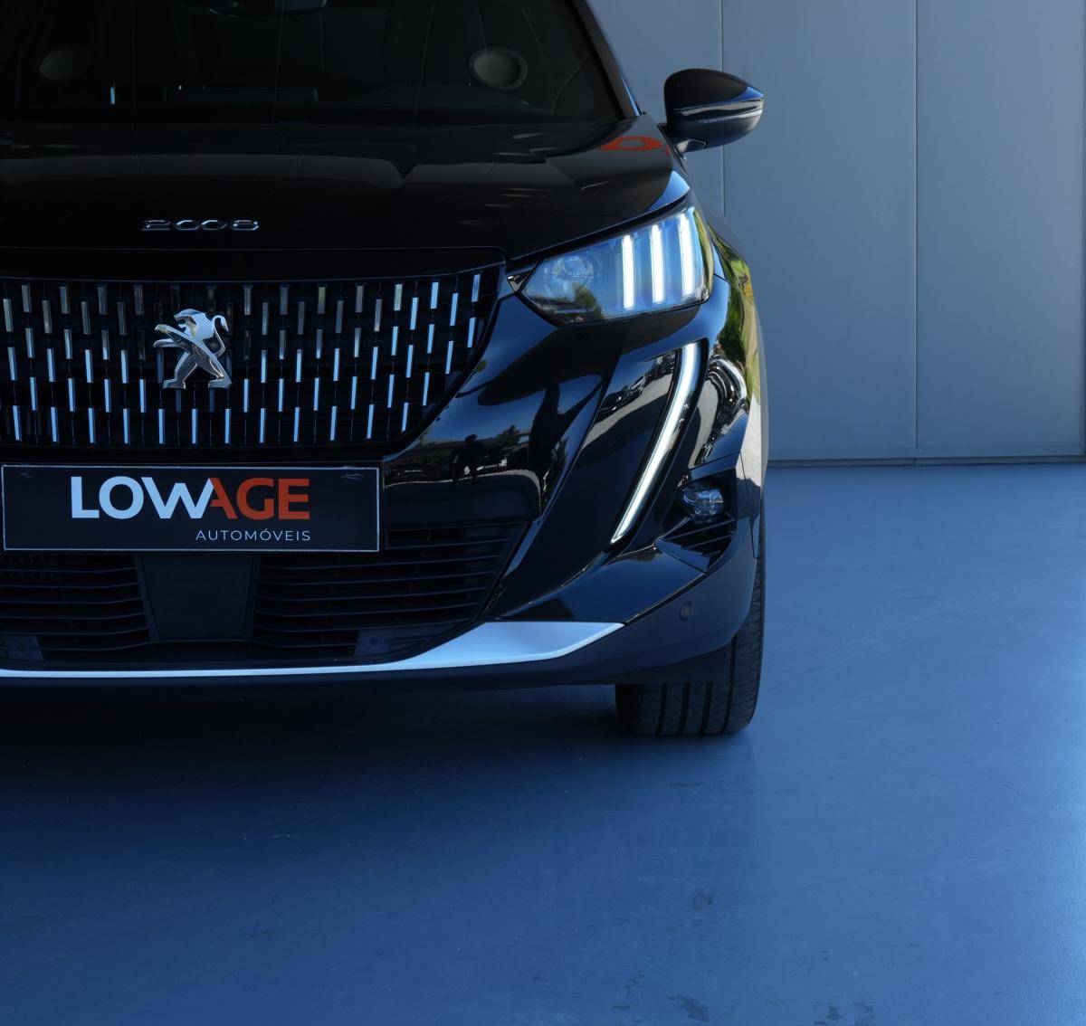 peugeot-2008-2022-gasolina-1199cc