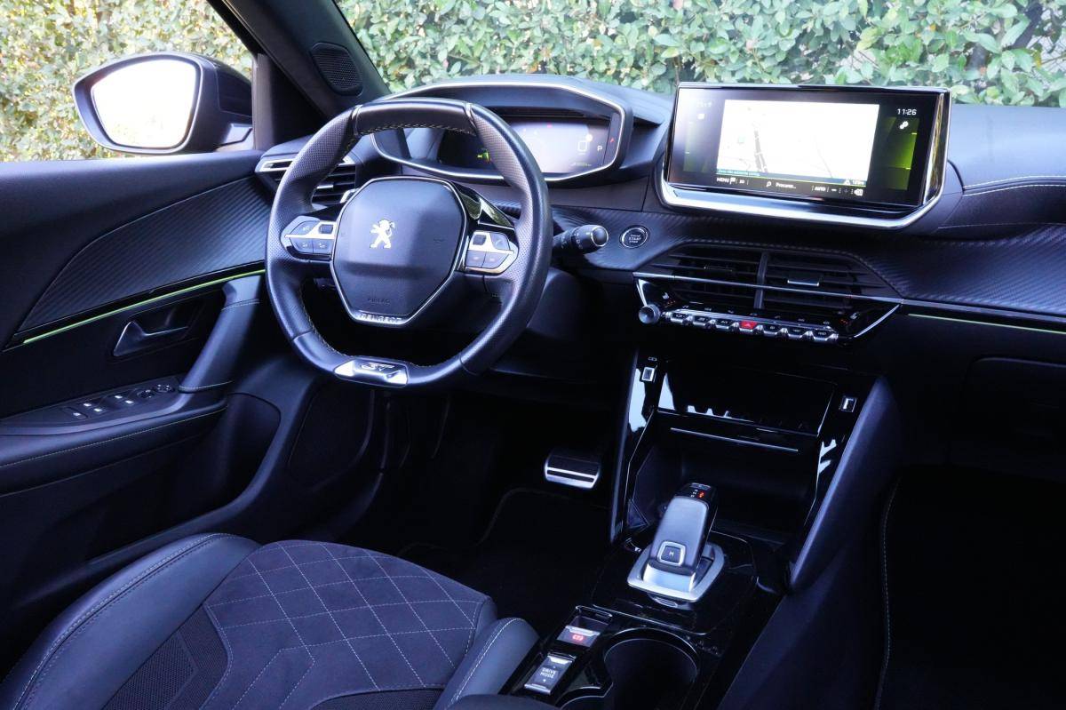 peugeot-2008-2022-gasolina-1199cc
