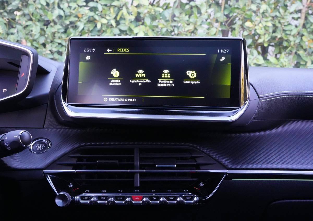 peugeot-2008-2022-gasolina-1199cc