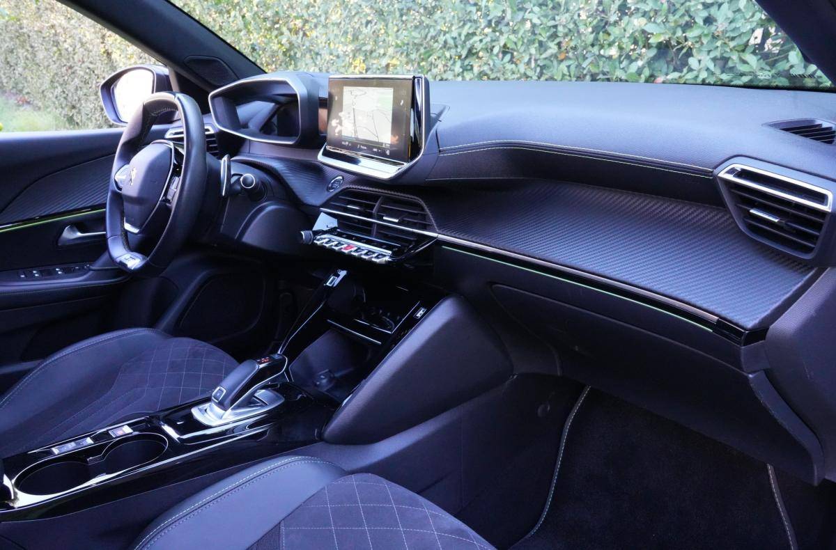 peugeot-2008-2022-gasolina-1199cc