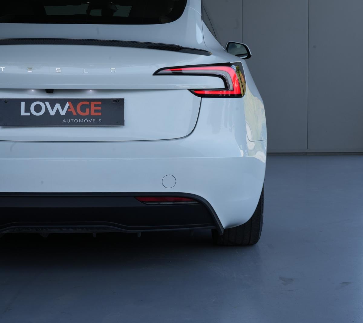 tesla-model-3-2024-eletrico-0cc