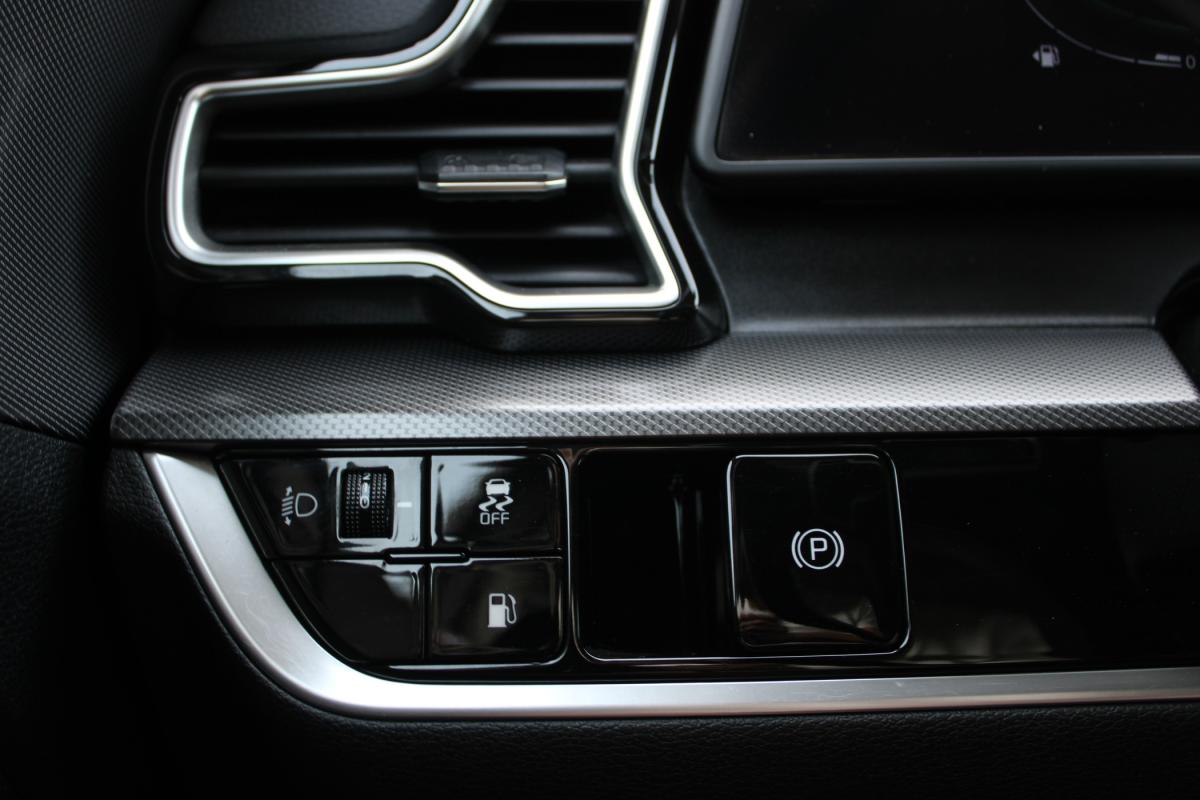 kia-sportage-2023-hibrido-a-gasolina-1598cc