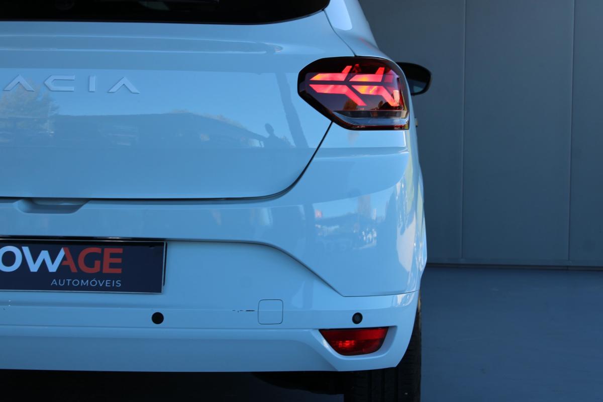 dacia-sandero-2024-gasolina-999cc