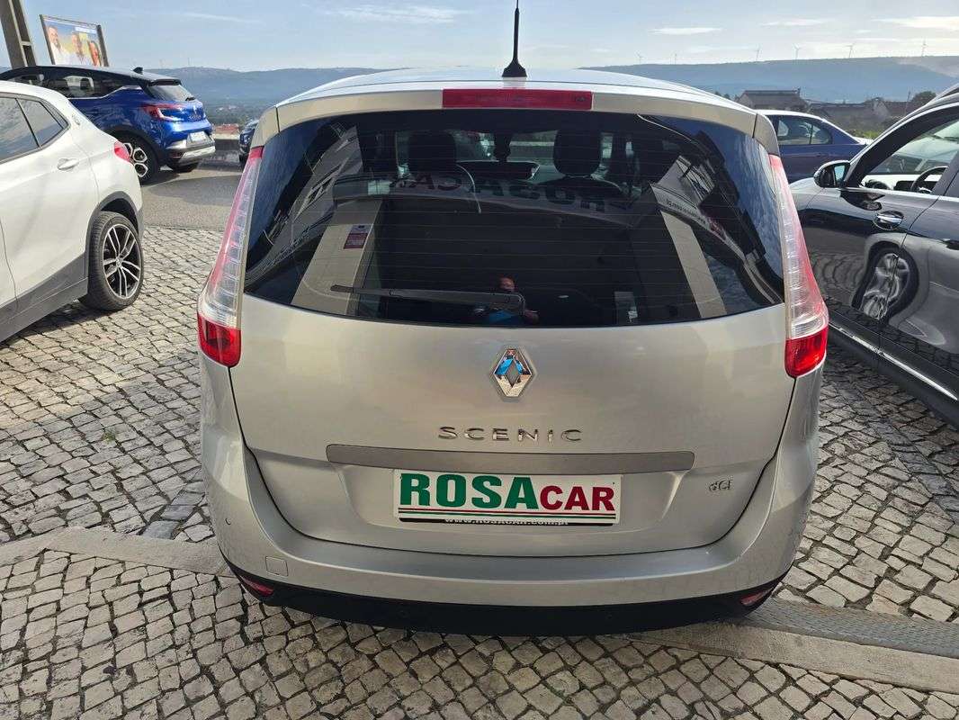 renault-grand-scenic-2011-diesel-1461cc