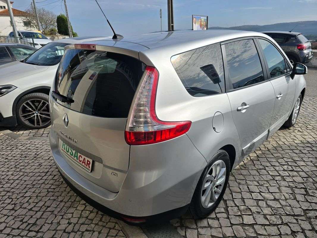renault-grand-scenic-2011-diesel-1461cc