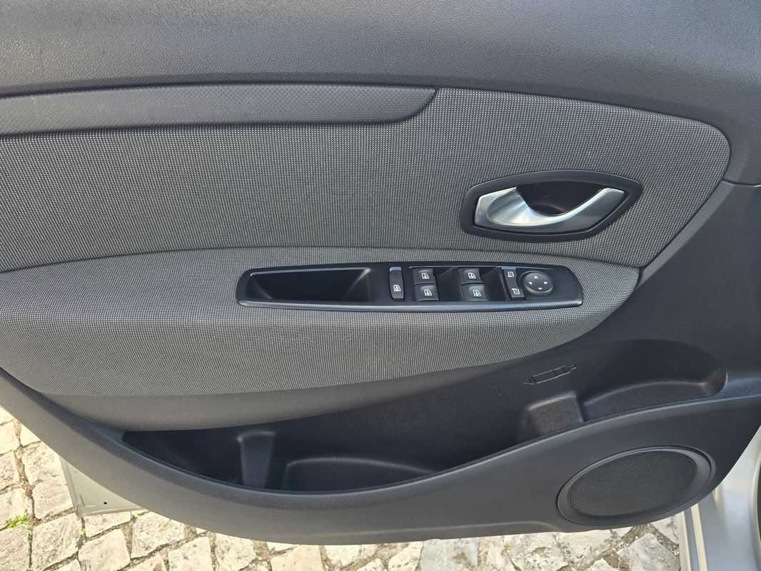 renault-grand-scenic-2011-diesel-1461cc