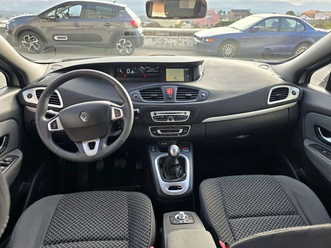 renault-grand-scenic-2011-diesel-1461cc