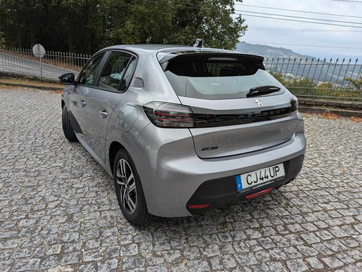 peugeot-208-1-2-puretech-2025-gasolina-1199cc