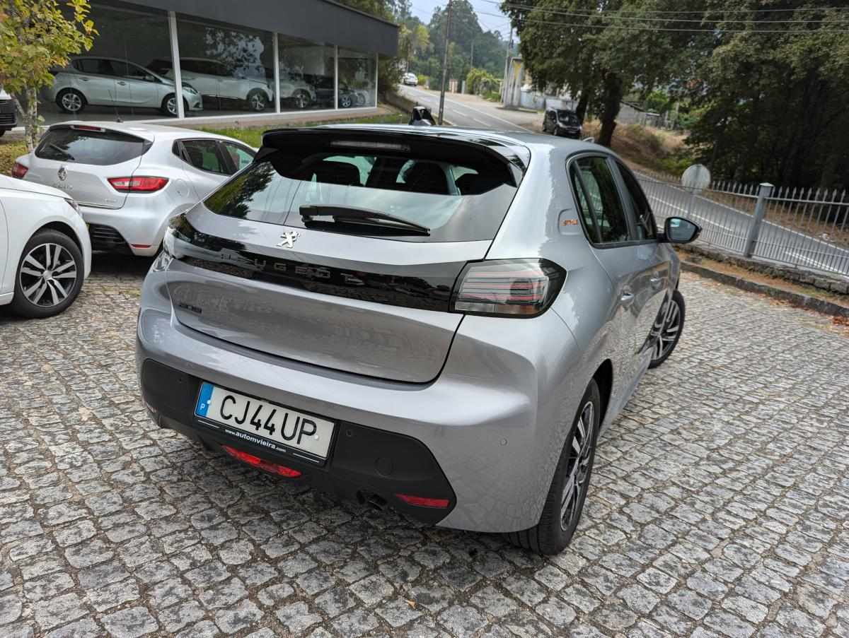 peugeot-208-1-2-puretech-2025-gasolina-1199cc