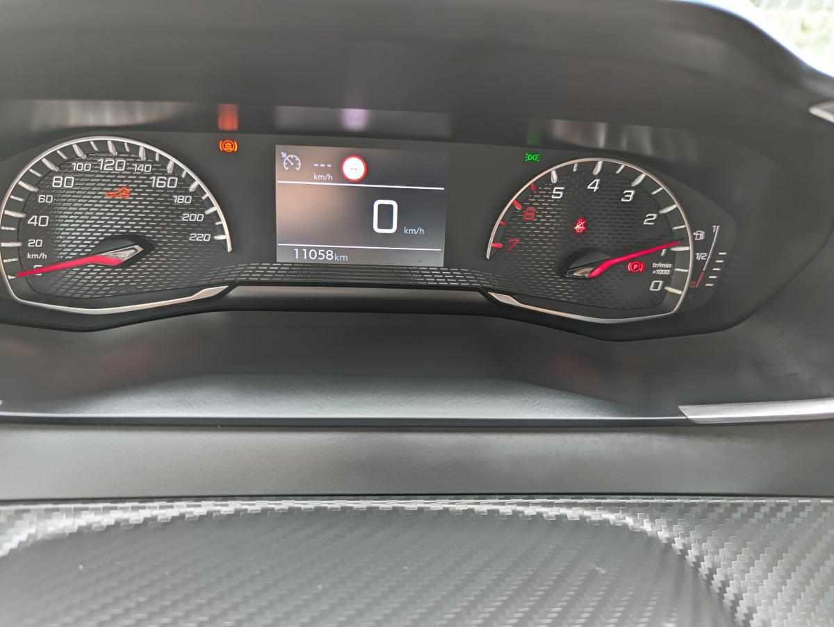 peugeot-208-1-2-puretech-2025-gasolina-1199cc