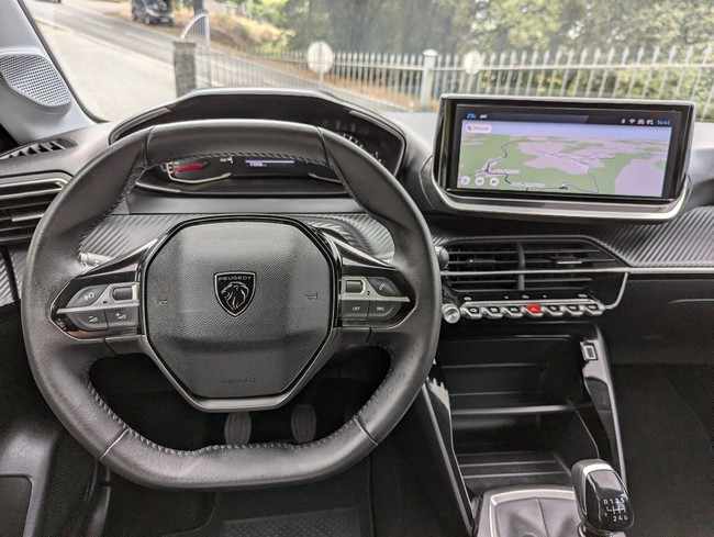 peugeot-208-1-2-puretech-2025-gasolina-1199cc