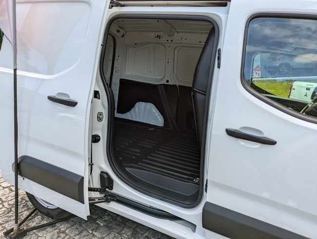 opel-combo-1-5-102cv-2021-diesel-1499cc