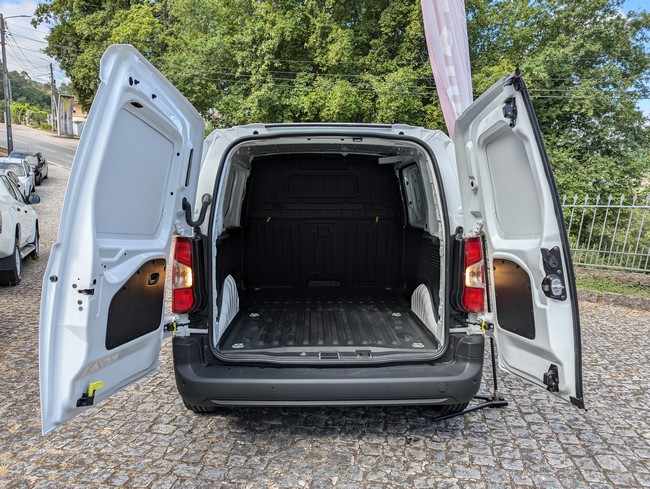 opel-combo-1-5-102cv-2021-diesel-1499cc