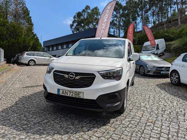 opel-combo-1-5-102cv-2021-diesel-1499cc