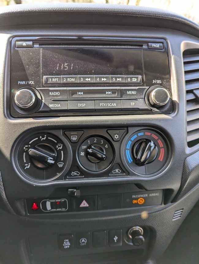 mitsubishi-l200-2-2-di-d-2022-diesel-2268cc