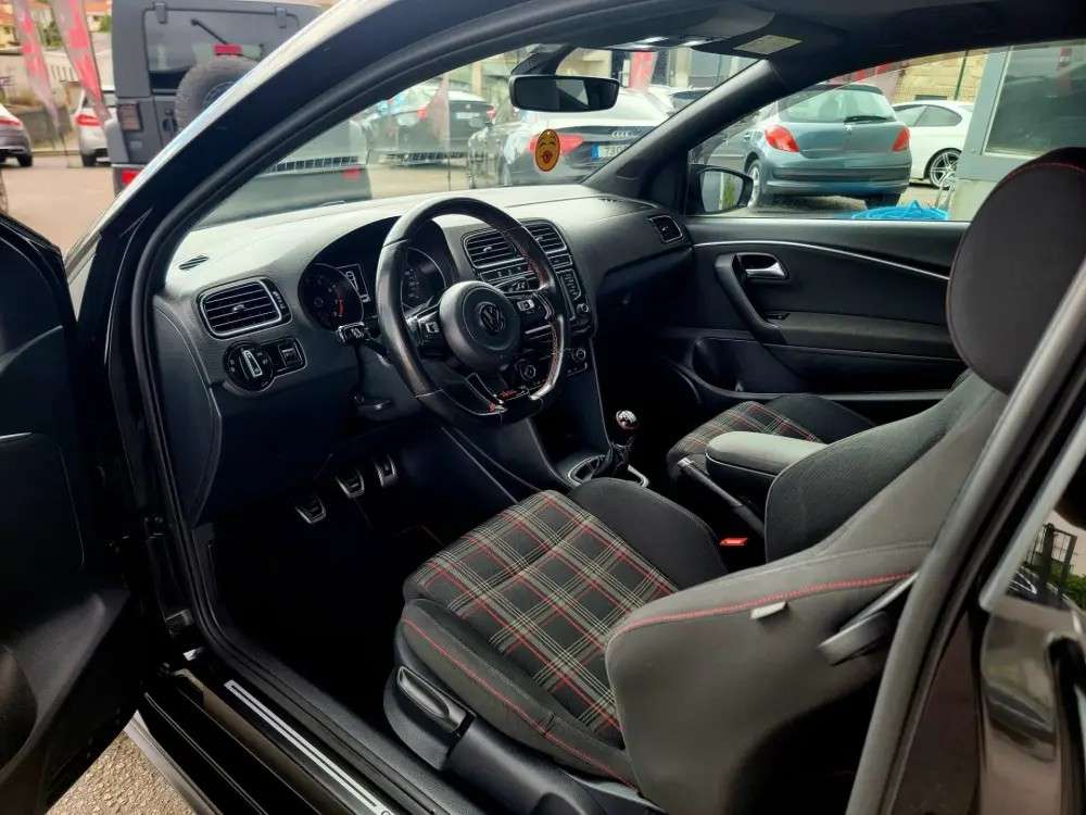 volkswagen-polo-2015-gasolina-1798cc