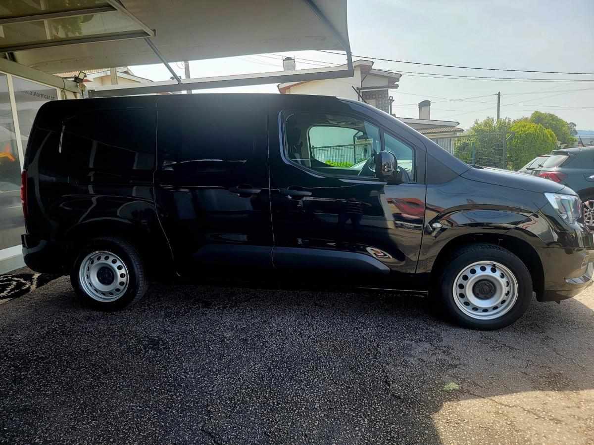 opel-combo-2021-diesel-1499cc