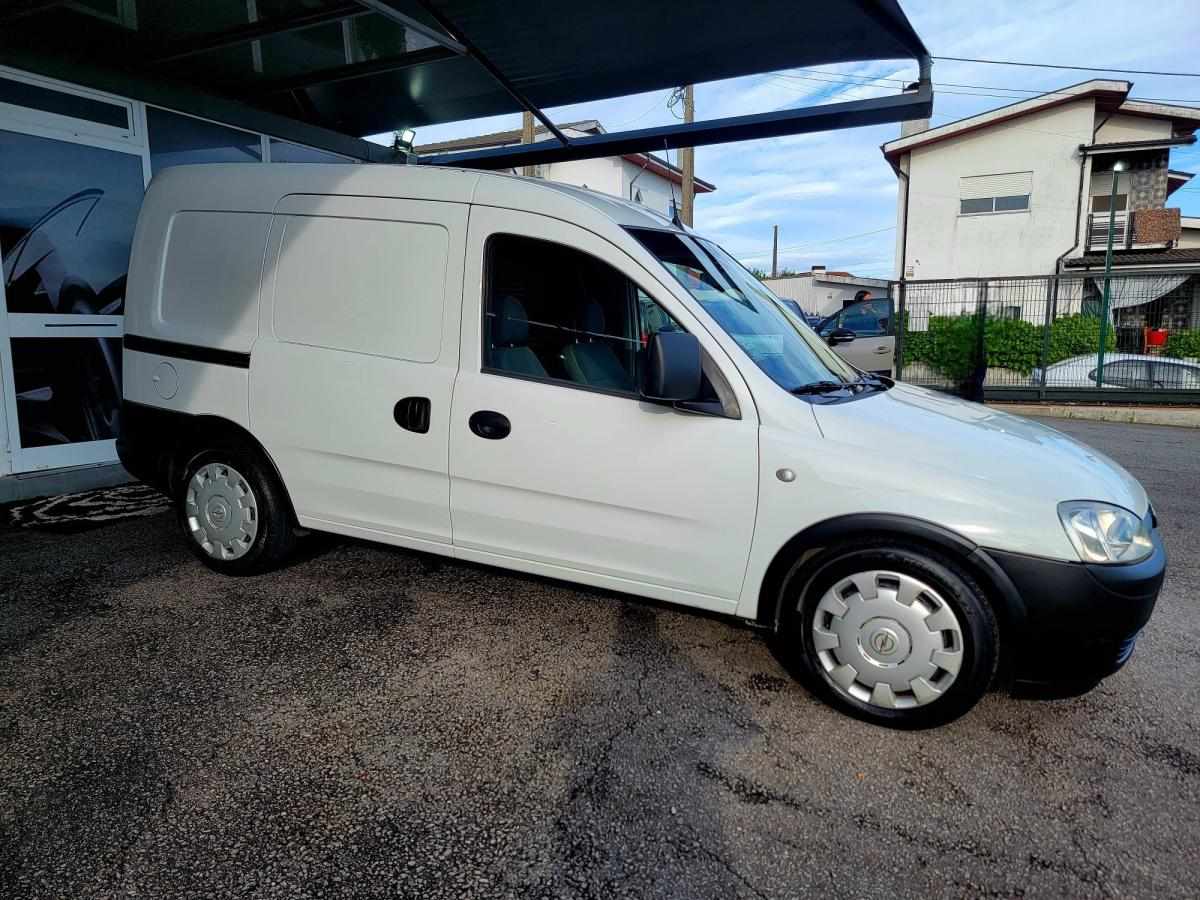 opel-combo-2005-diesel-1686cc