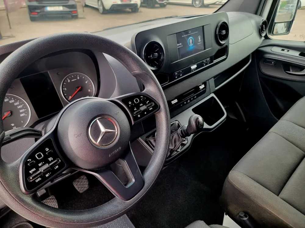 mercedes-benz-sprinter-2021-diesel-1950cc