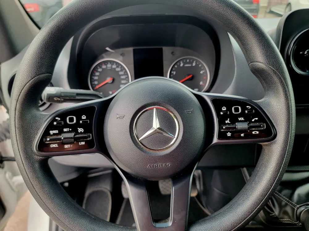 mercedes-benz-sprinter-2021-diesel-1950cc