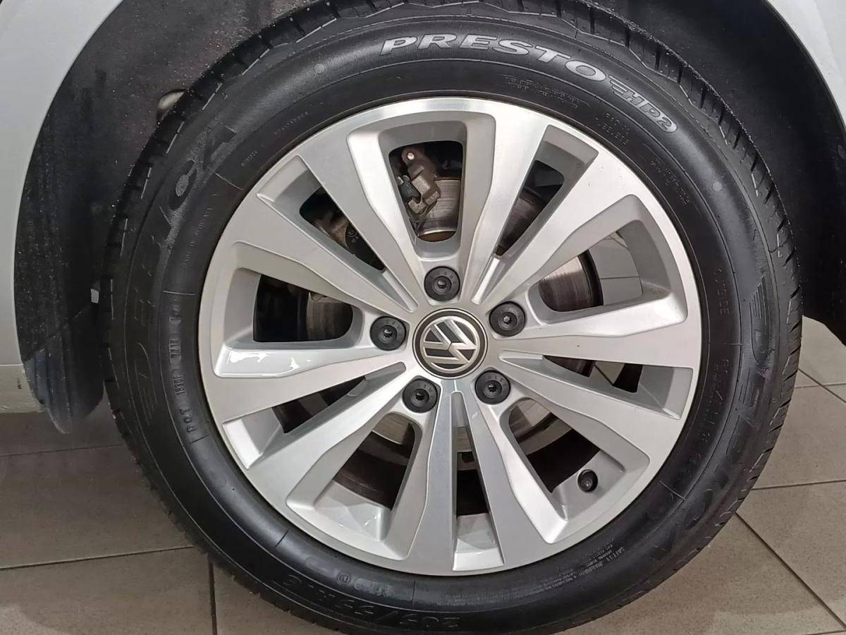 volkswagen-golf-2017-diesel-1598cc