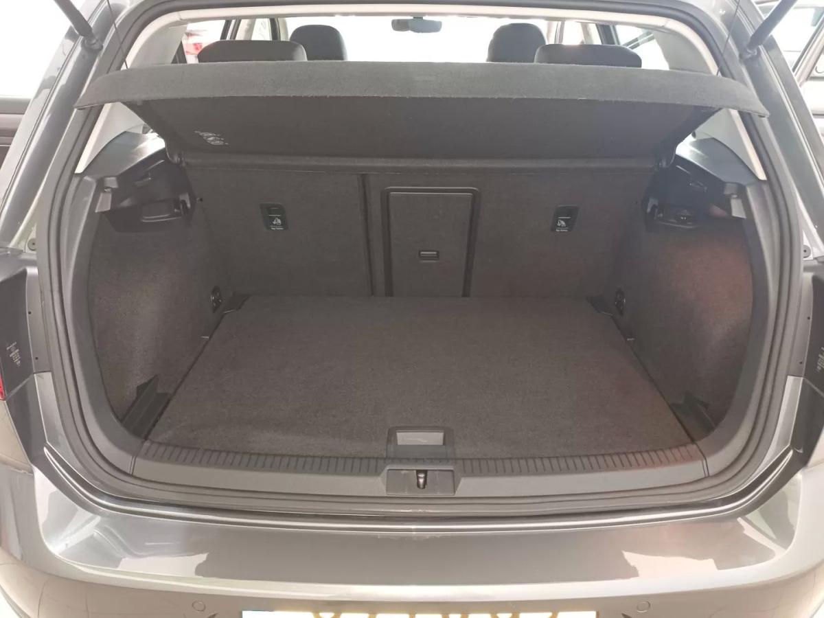 volkswagen-golf-2017-diesel-1598cc