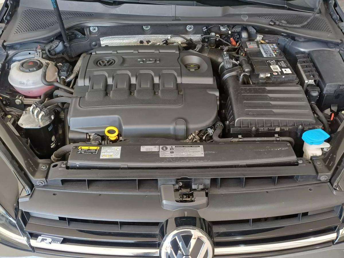 volkswagen-golf-2017-diesel-1598cc
