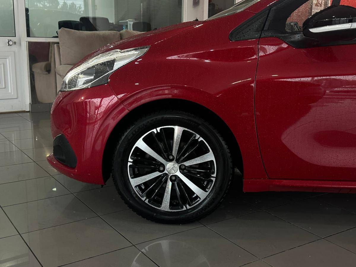 peugeot-208-2017-gasolina-1199cc