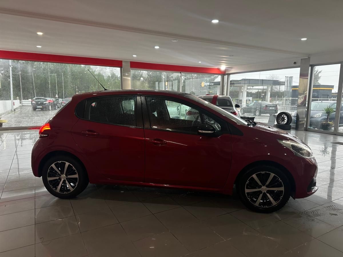 peugeot-208-2017-gasolina-1199cc