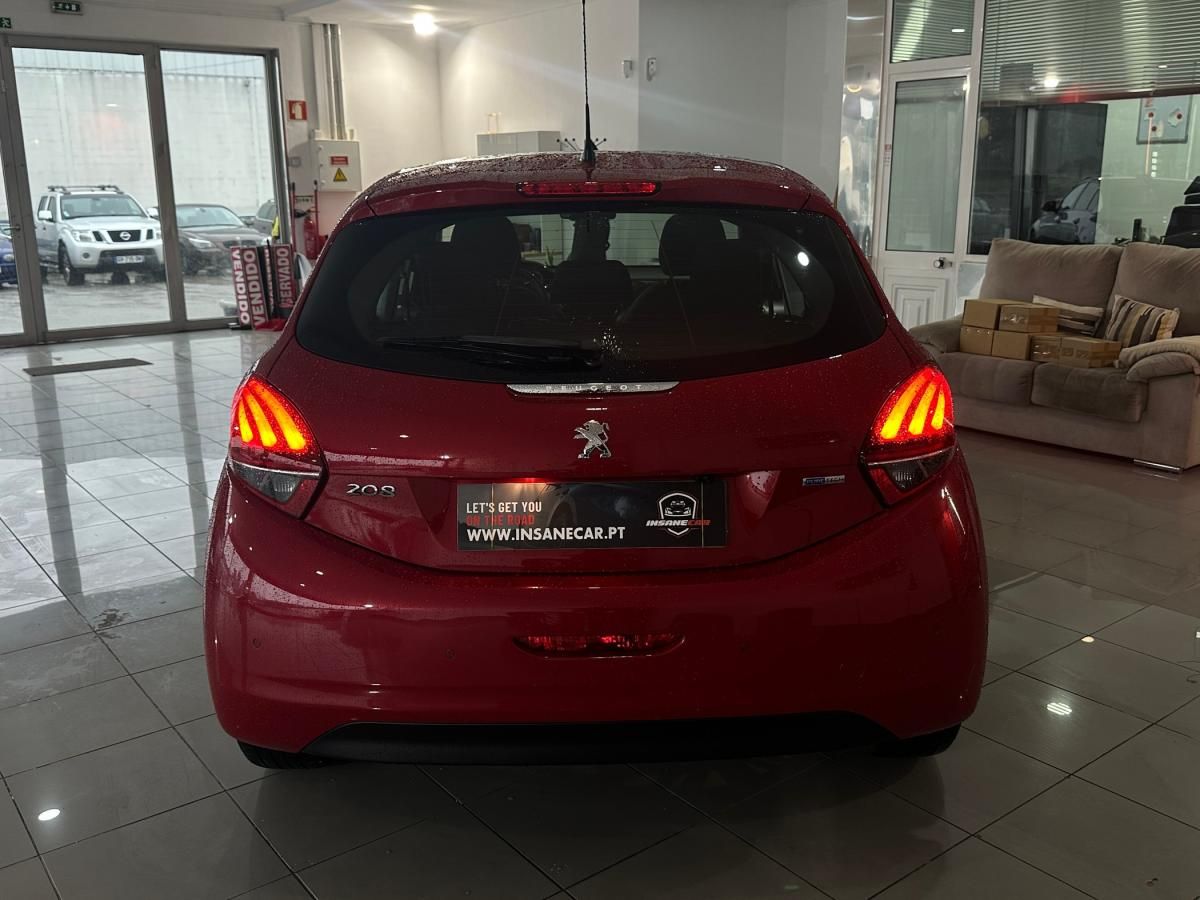 peugeot-208-2017-gasolina-1199cc