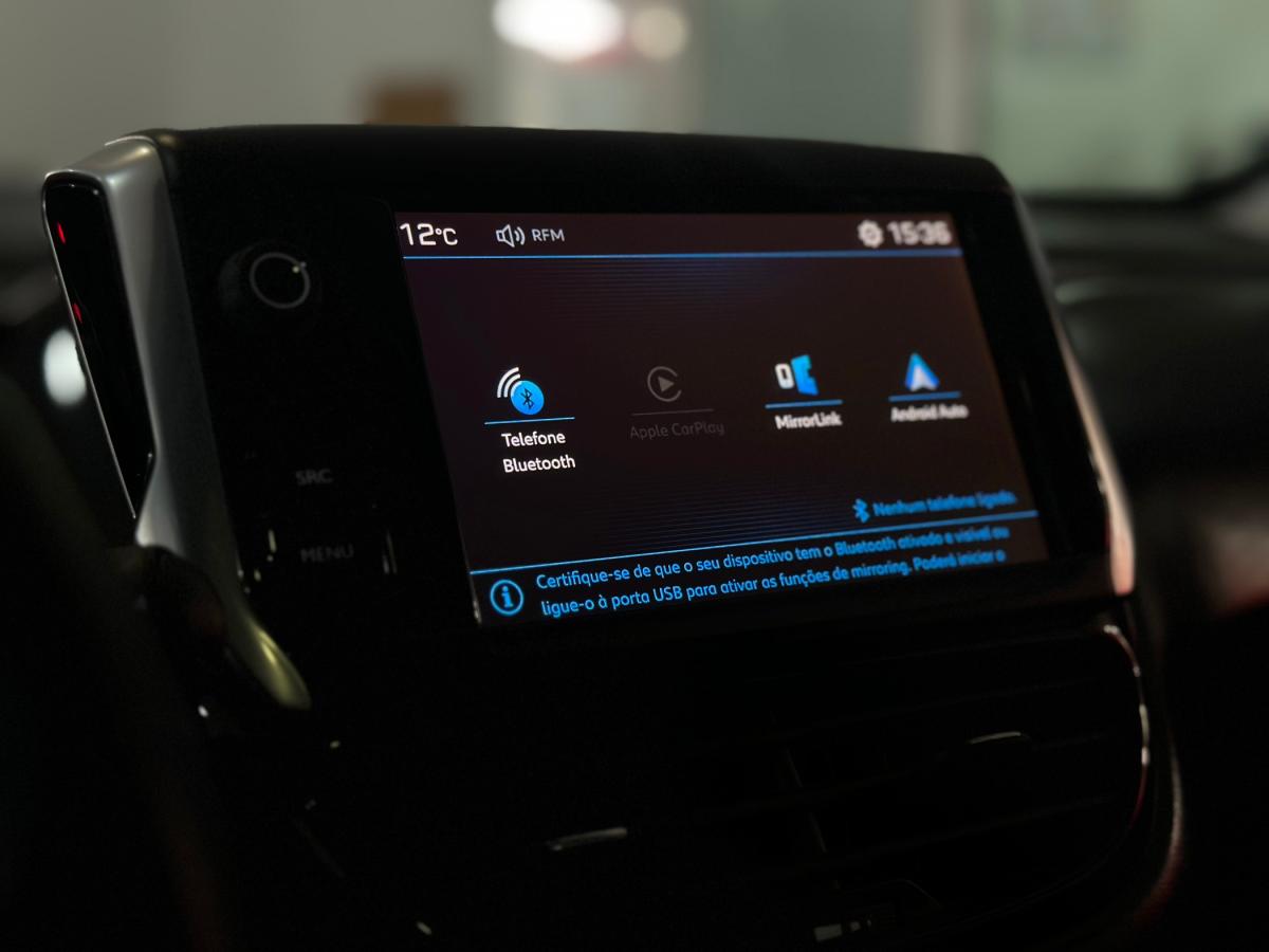 peugeot-208-2017-gasolina-1199cc