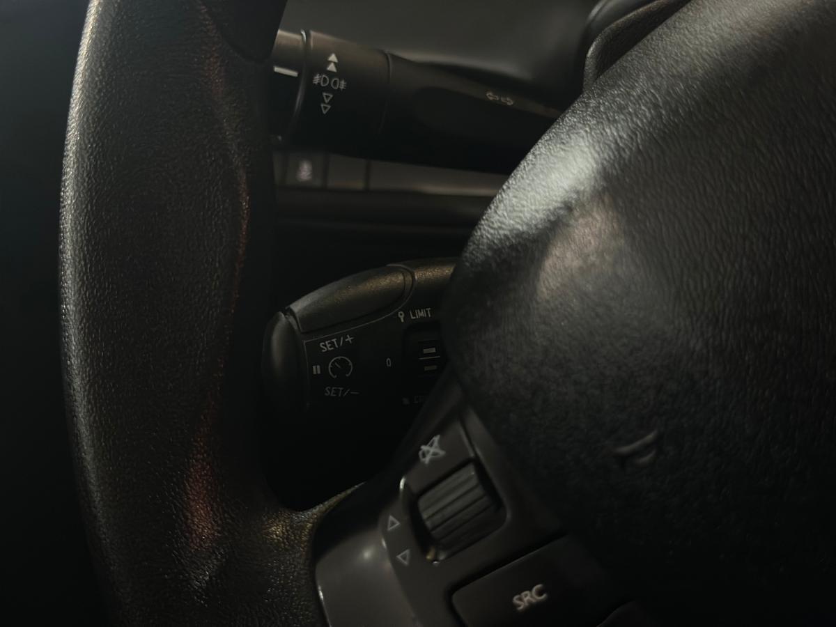 peugeot-208-2017-gasolina-1199cc