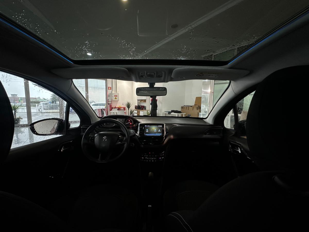 peugeot-208-2017-gasolina-1199cc