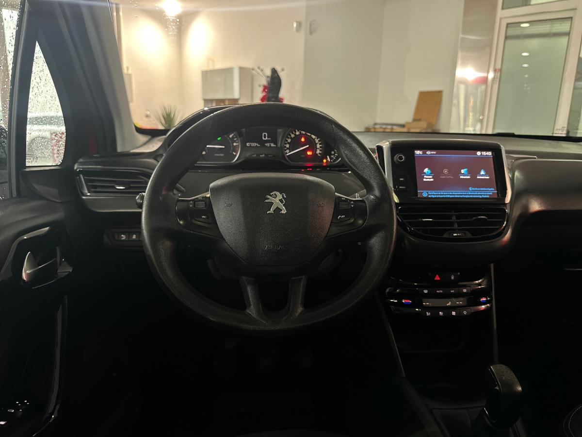 peugeot-208-2017-gasolina-1199cc