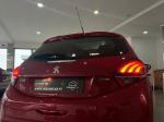 peugeot-208-2017-gasolina-1199cc