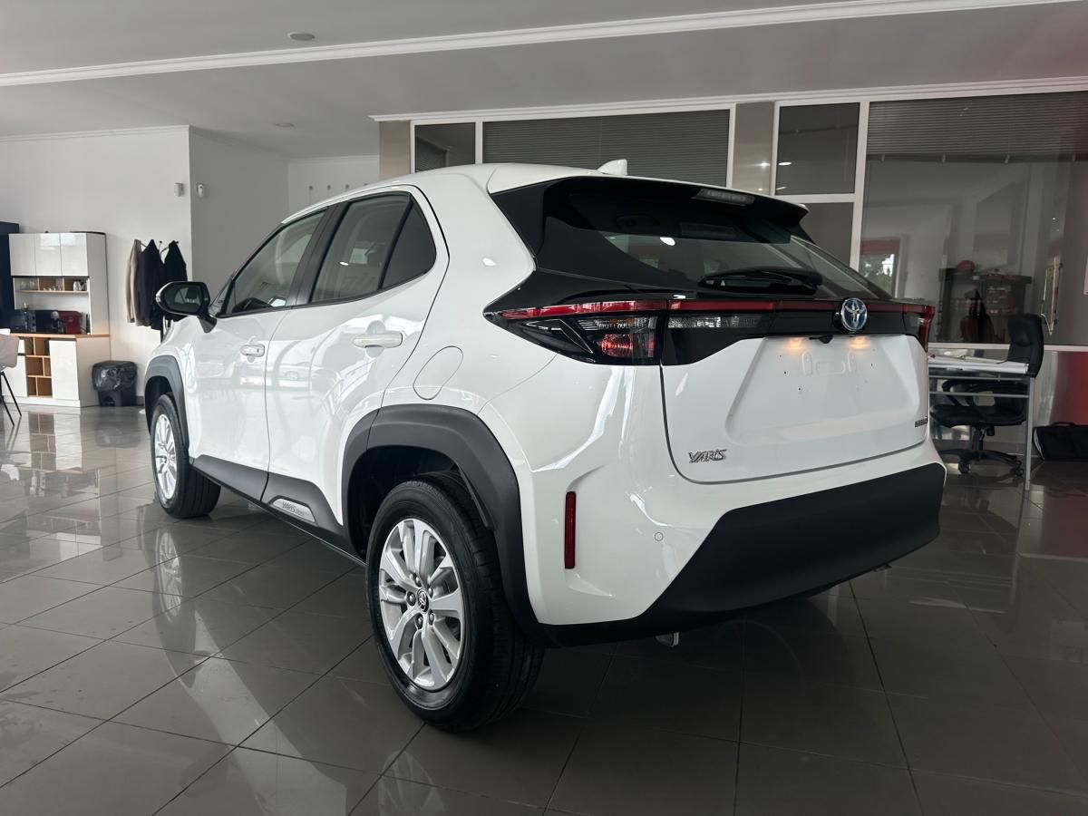 toyota-yaris-cross-2022-hibrido-a-gasolina-1490cc