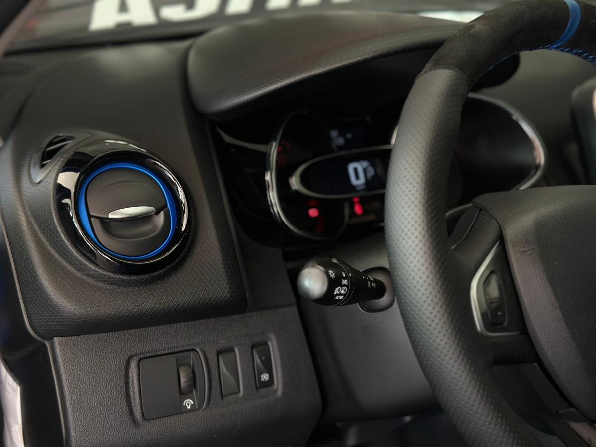 renault-clio-sport-tourer-2018-diesel-1461cc