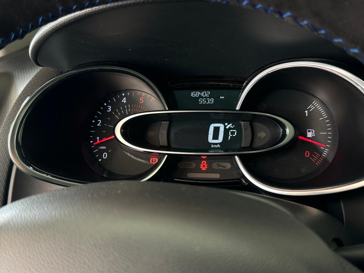 renault-clio-sport-tourer-2018-diesel-1461cc