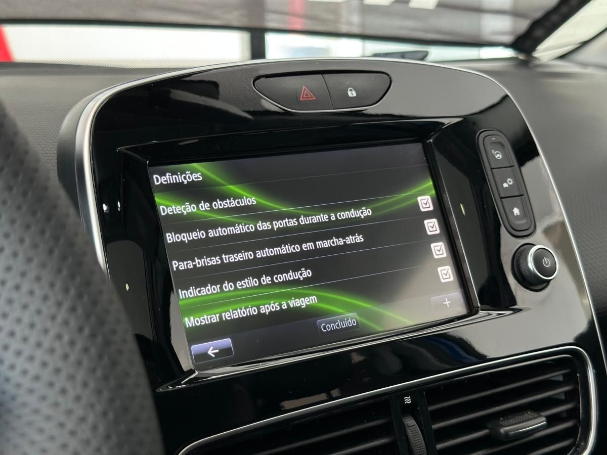 renault-clio-sport-tourer-2018-diesel-1461cc
