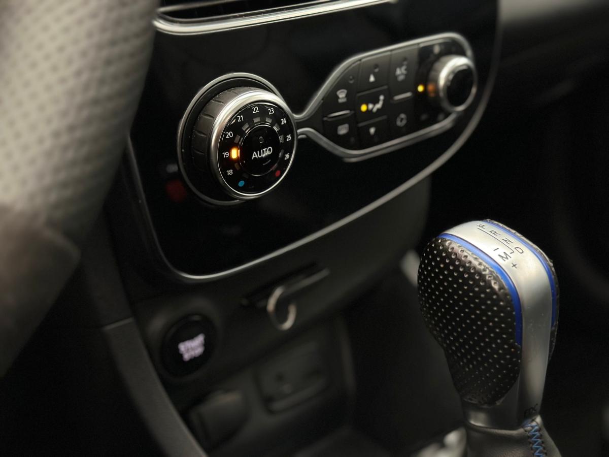 renault-clio-sport-tourer-2018-diesel-1461cc