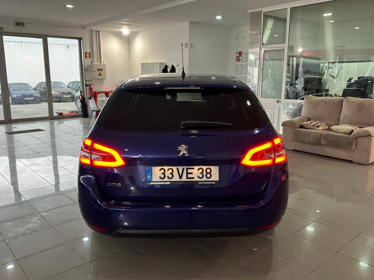peugeot-308-sw-2018-gasolina-1199cc