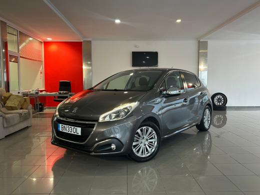 peugeot-208-2017-gasolina-1199cc