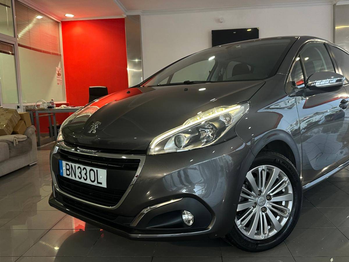 peugeot-208-2017-gasolina-1199cc