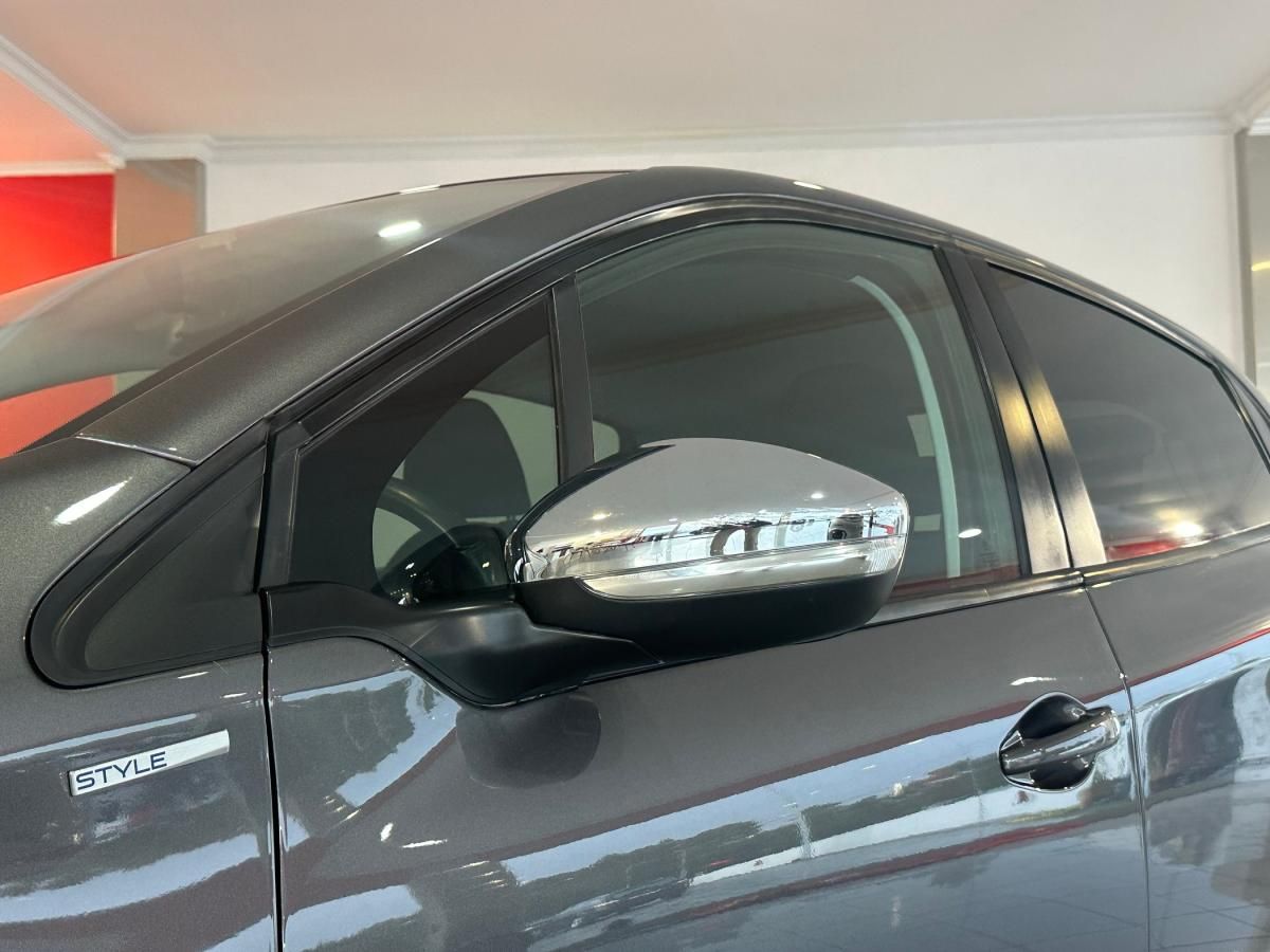 peugeot-208-2017-gasolina-1199cc
