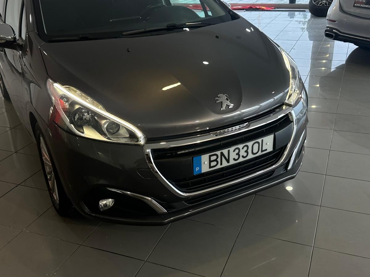 peugeot-208-2017-gasolina-1199cc