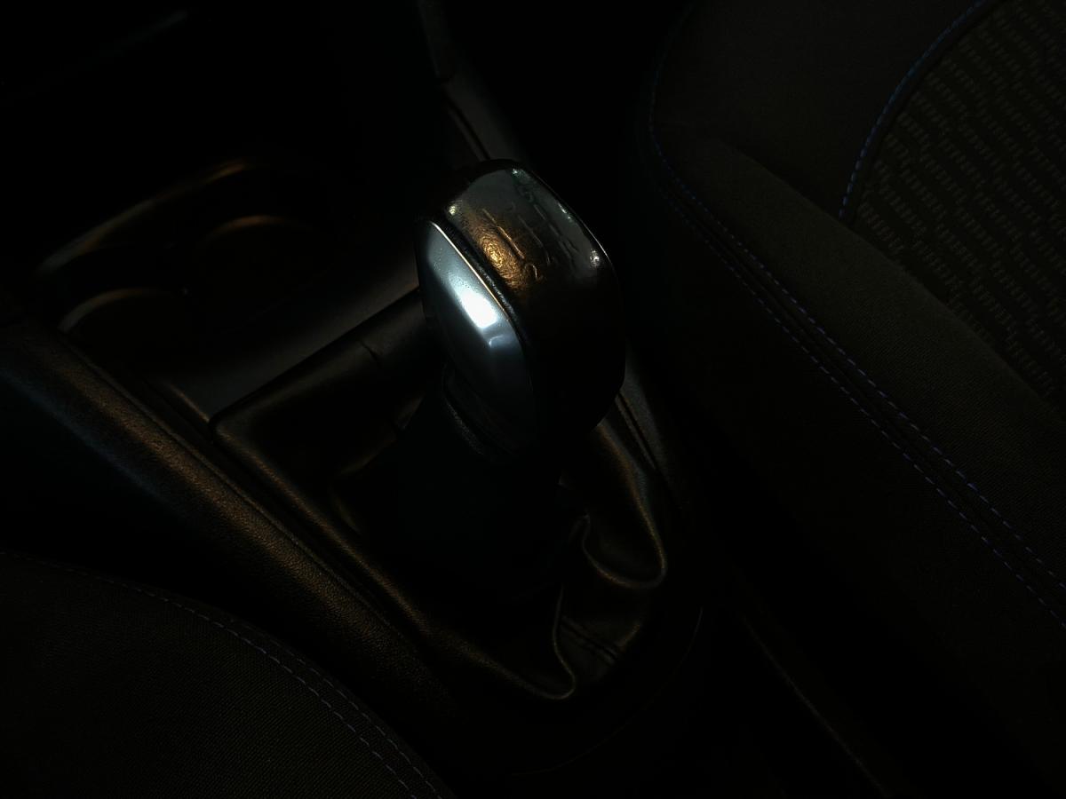 peugeot-208-2017-gasolina-1199cc