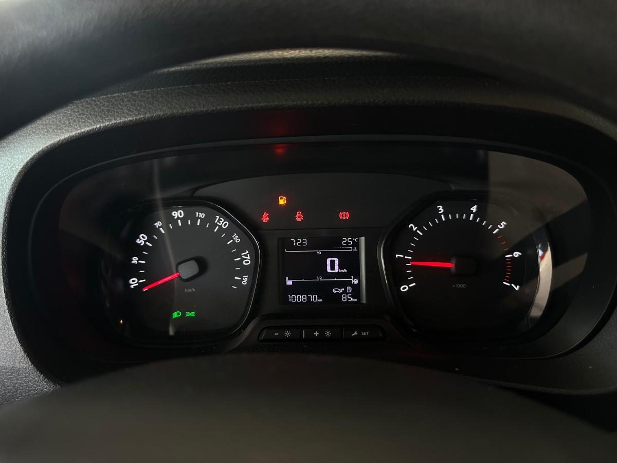peugeot-expert-2017-diesel-1560cc