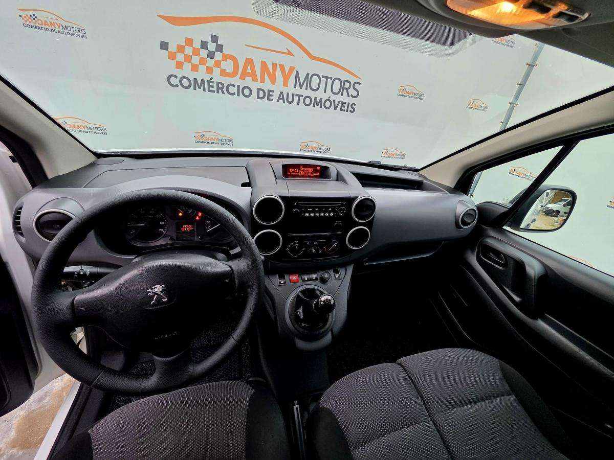 peugeot-partner-2017-diesel-1560cc